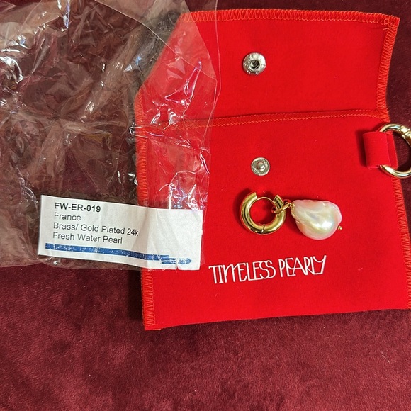 Timeless Pearly Drop Earring in Gold 24k freshwater pearl ONE ONLY